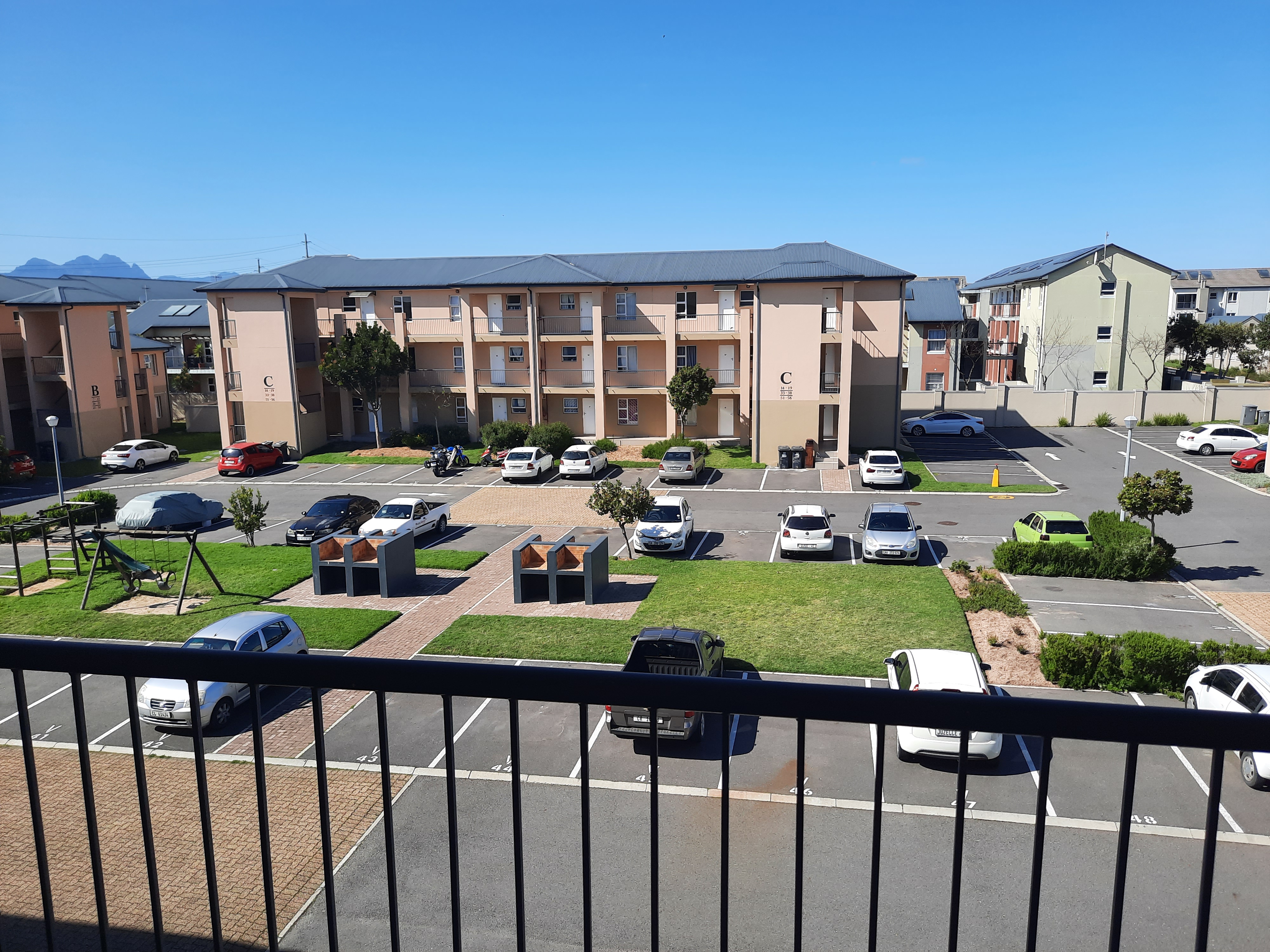 To Let 2 Bedroom Property for Rent in Buh Rein Estate Western Cape